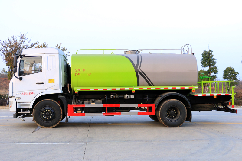 國六D3L 12噸灑水車{i}