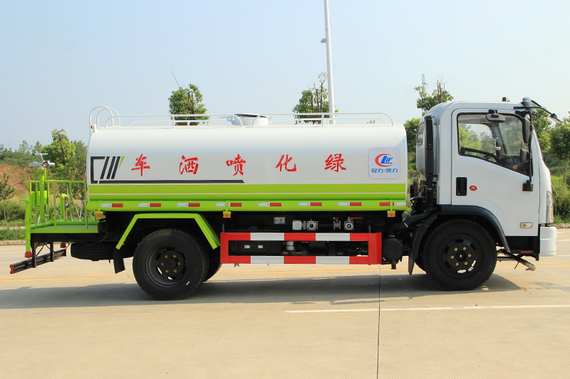 國六大福瑞卡 9.2噸 灑水車{i}
