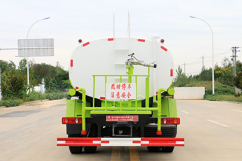國(guó)六東風(fēng)天錦 14噸 灑水車(chē){i}