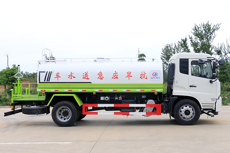 國(guó)六東風(fēng)天錦 14噸 灑水車(chē){i}