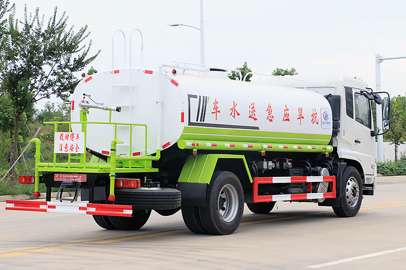 國(guó)六東風(fēng)天錦 14噸 灑水車(chē){i}