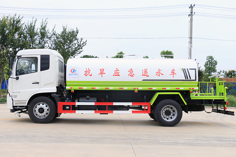 國(guó)六東風(fēng)天錦 14噸 灑水車(chē){i}