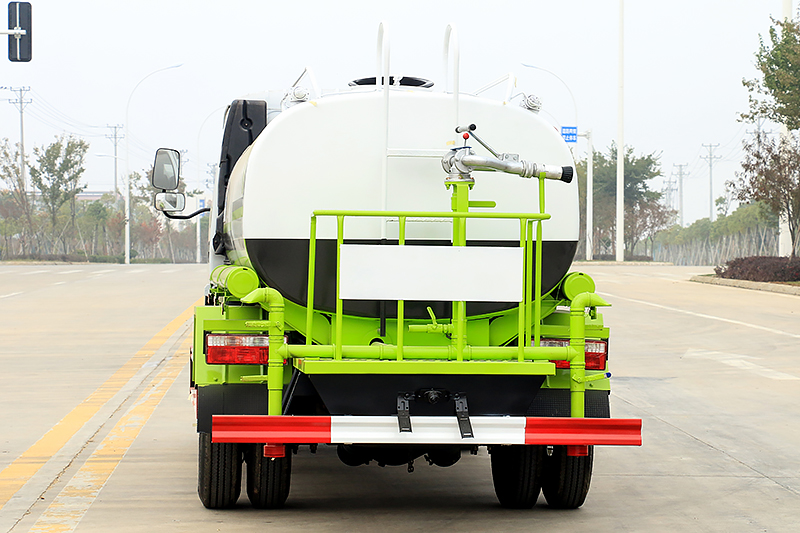 國六東風小福瑞卡 5噸 灑水車{i}
