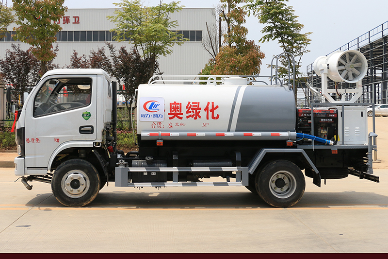 國六東風小福瑞卡 藍牌 4噸 噴霧車{i}