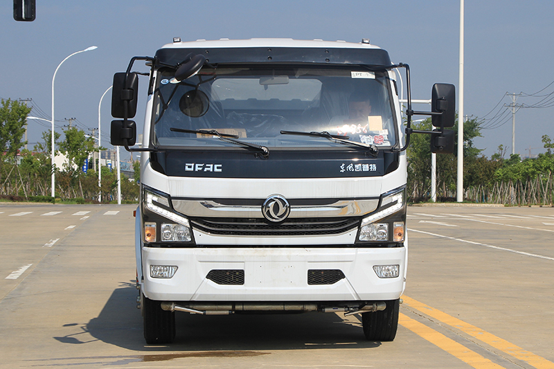 國六大多利卡 7.5噸 噴霧車{i}