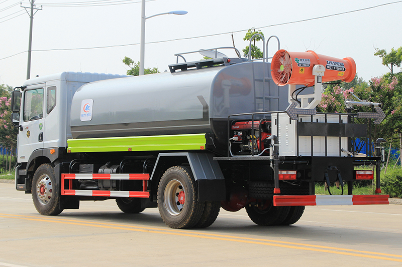 國六東風D9 12噸 噴霧車{i}