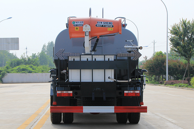 國六東風D9 12噸 噴霧車{i}