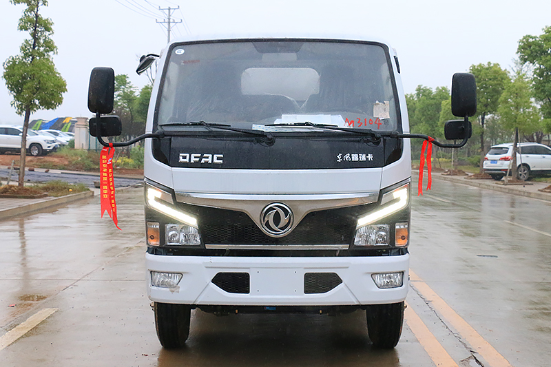 國六小福瑞卡 5方 吸污車{i}