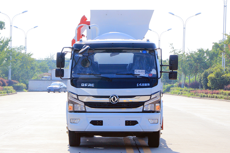 國(guó)六東風(fēng)大多利卡 6方 餐廚垃圾車{i}