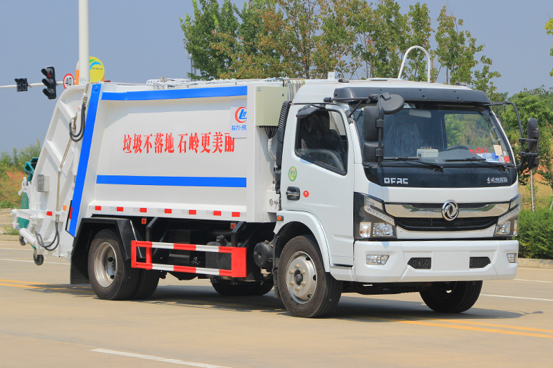 國(guó)六大多利卡 8方 壓縮垃圾車{i}