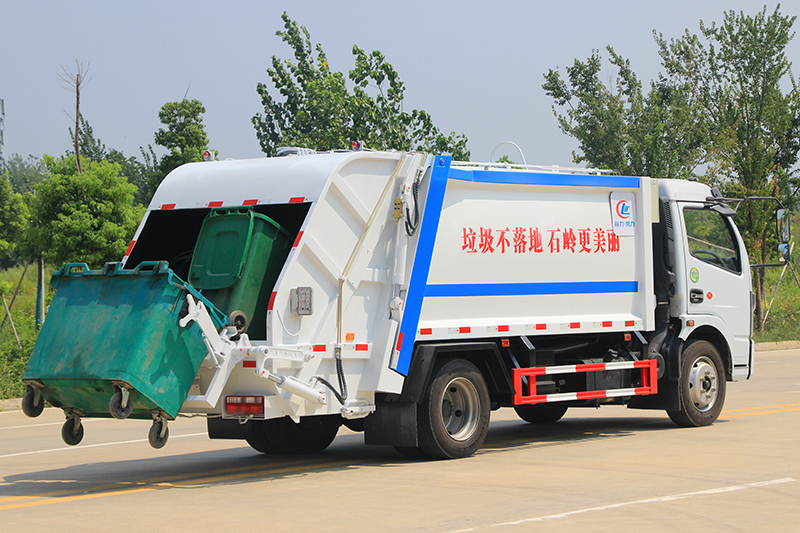 國(guó)六大多利卡 8方 壓縮垃圾車{i}