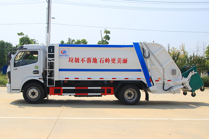 國(guó)六大多利卡 8方 壓縮垃圾車{i}