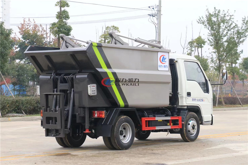 國六福田3方無泄漏壓縮垃圾車{i}