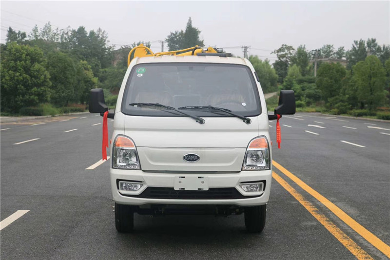 國六凱馬3.5方側裝壓縮垃圾車{i}