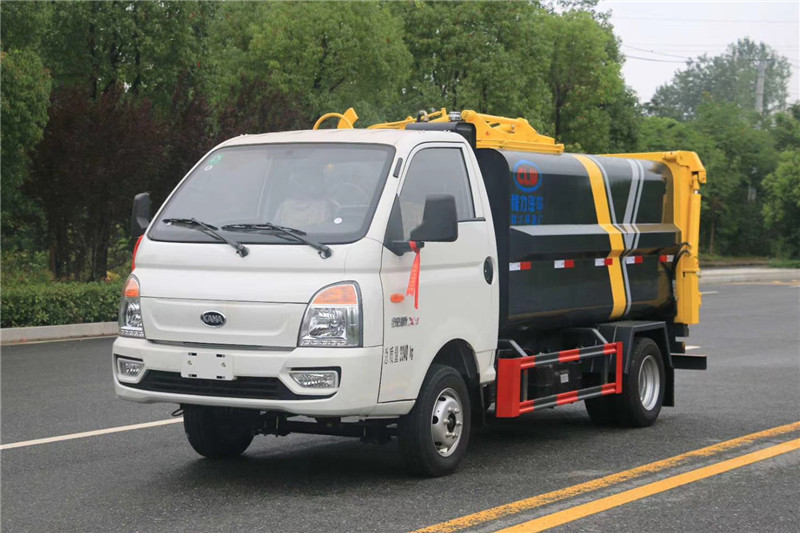 國六凱馬3.5方側裝壓縮垃圾車{i}