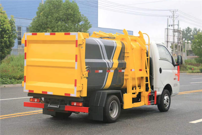 國六凱馬3.5方側裝壓縮垃圾車{i}