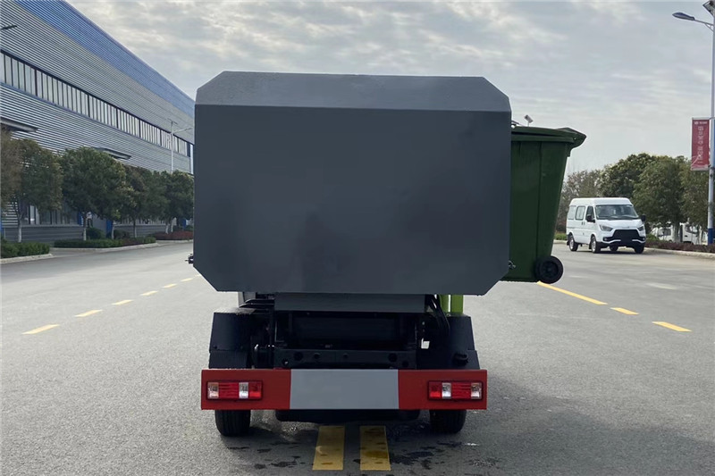 國六長安3方側裝掛桶垃圾車{i}
