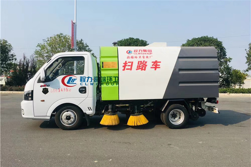 國(guó)六東風(fēng)途逸3方（0.5水/2塵）掃路車(chē){i}