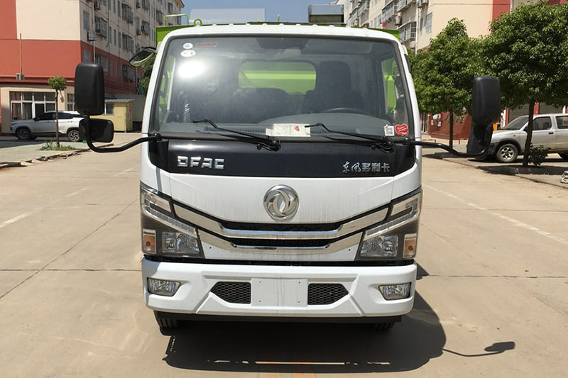 國六小多利卡5噸（1.5水/4塵）掃路車{i}