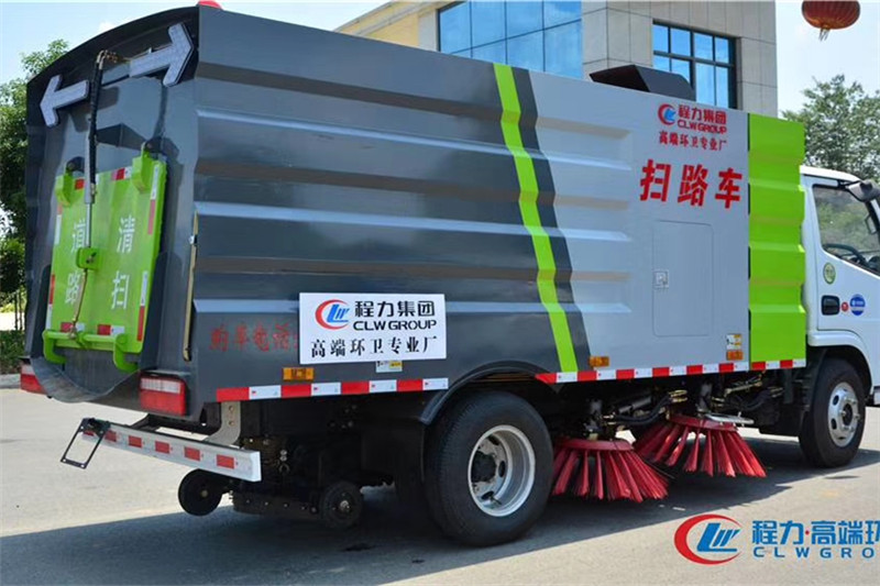 國六大多利卡8噸（2.5水/5塵）掃路車{i}