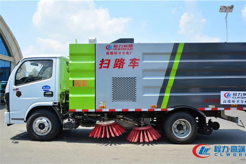國六大多利卡8噸（2.5水/5塵）掃路車{i}