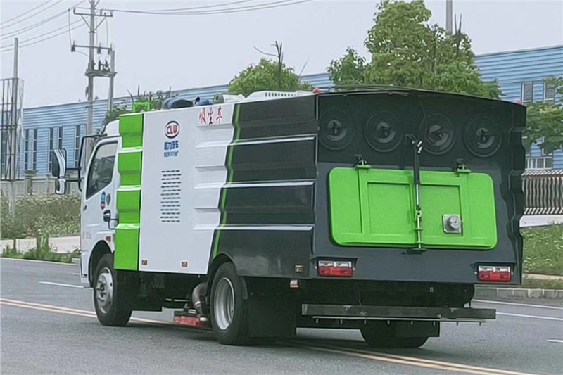 國六大多利卡8噸（1.5水/6塵）吸塵車{i}