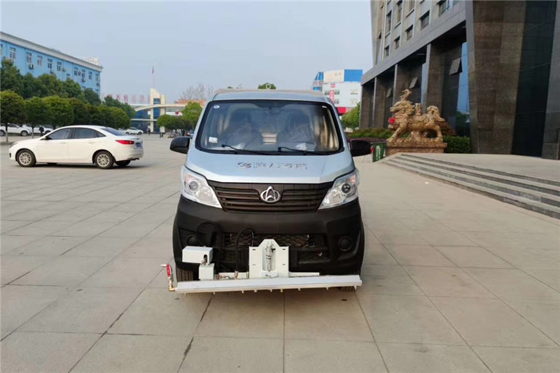 國六長安2方路面清洗車{i}