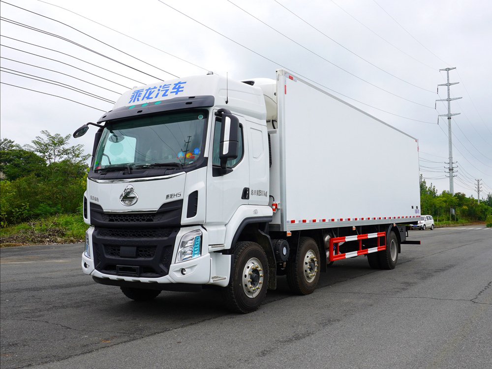 柳汽乘龍小三軸冷藏車（國六）