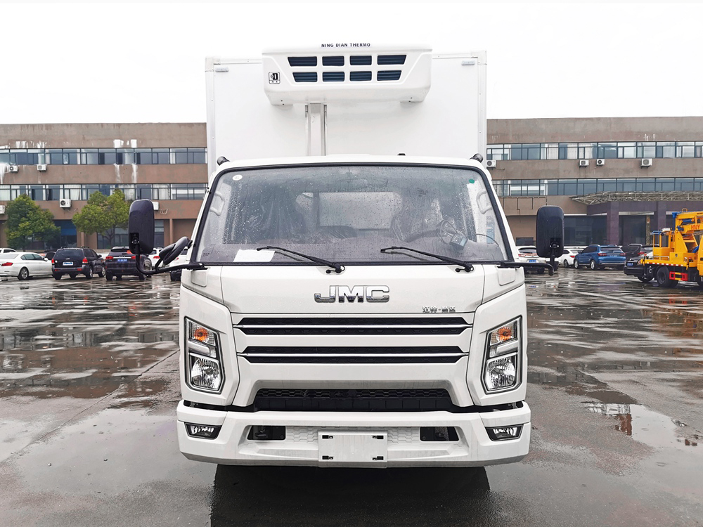 江鈴順達(dá)寬體國(guó)六冷藏車(chē){i}