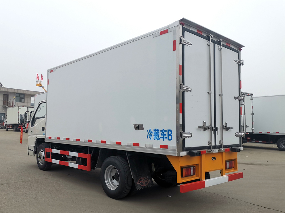 江鈴順達窄體國六冷藏車{i}