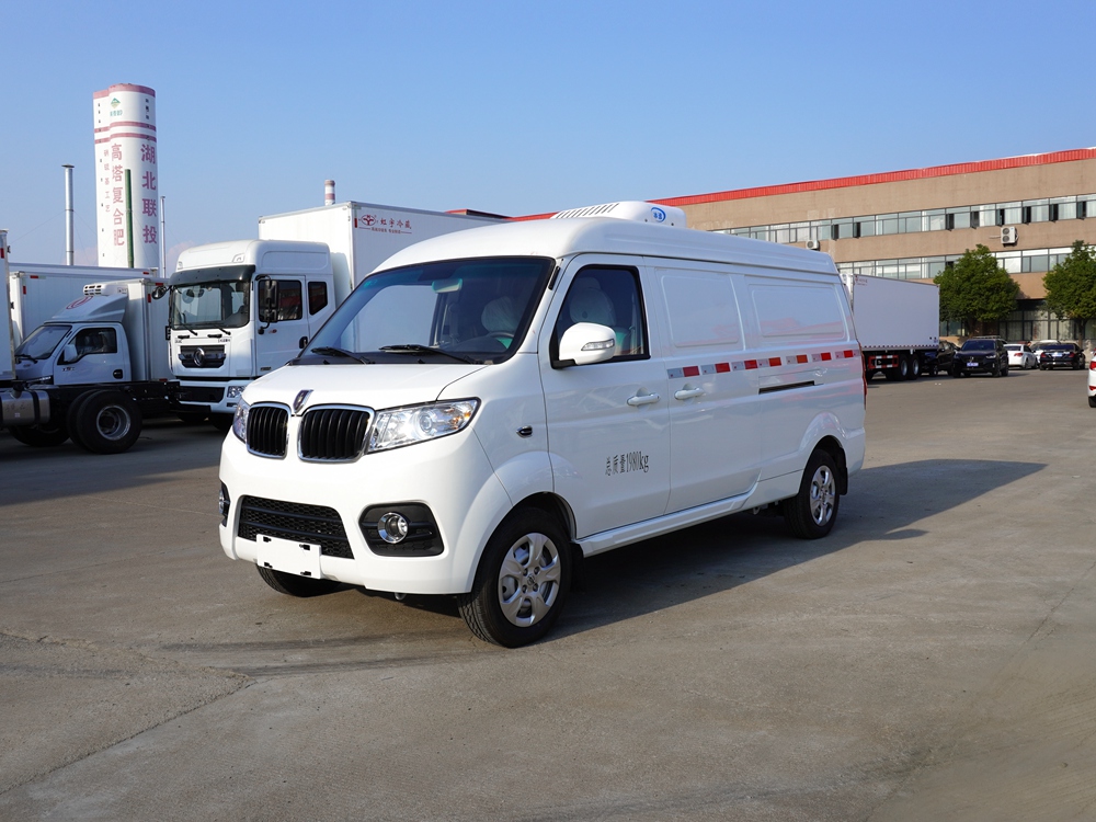 金杯小海獅X30L冷藏車（國六）