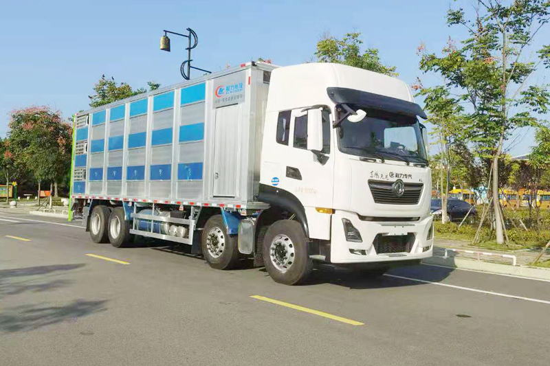 東風天龍9.6米畜禽運輸車（運豬車）