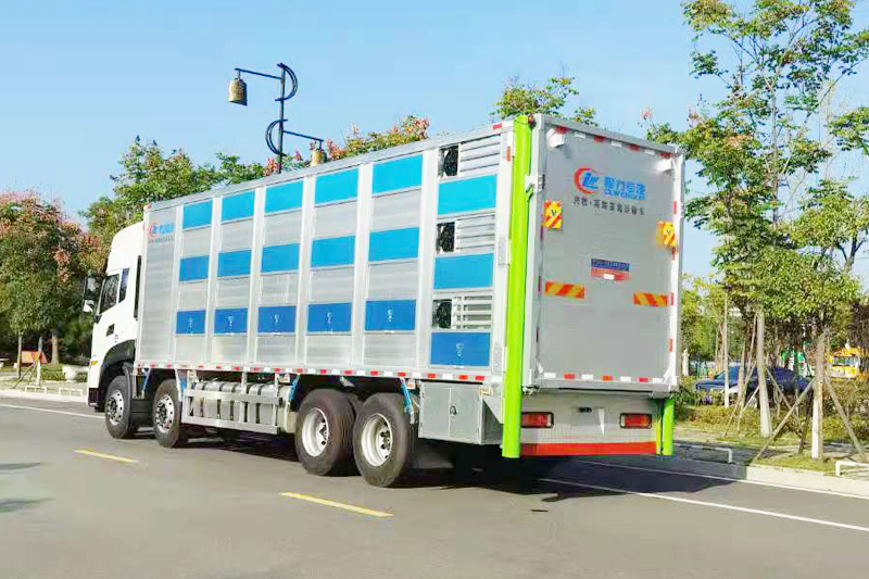 東風天龍9.6米畜禽運輸車（運豬車）{i}