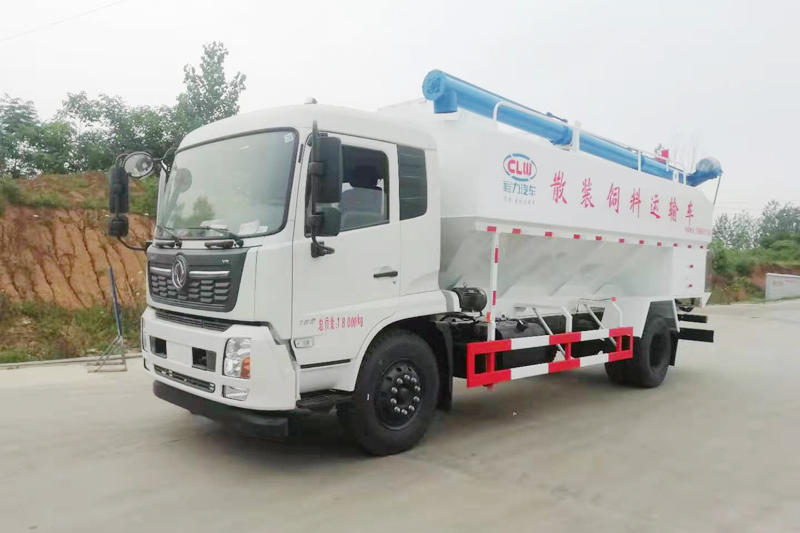 東風天錦散裝飼料運輸車（飼料車）{i}