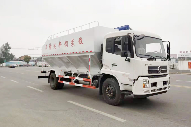 東風天錦散裝飼料運輸車（飼料車）