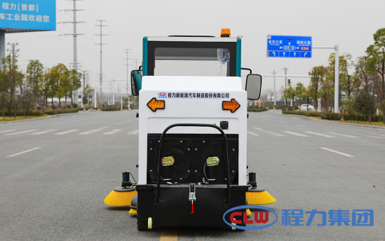 程力威牌新能源1800掃地車{i}