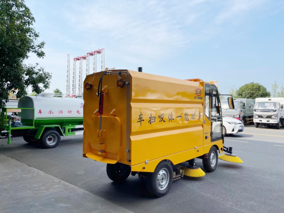 程力威牌新能源CL1200型吸掃一體車{i}
