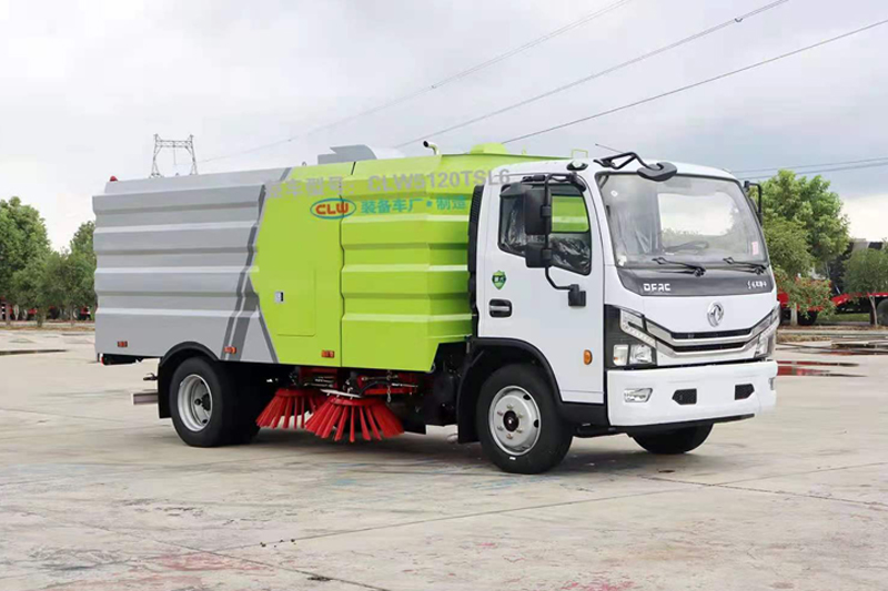 國(guó)六大多利卡8噸（2.5水/5塵）掃路車(chē)