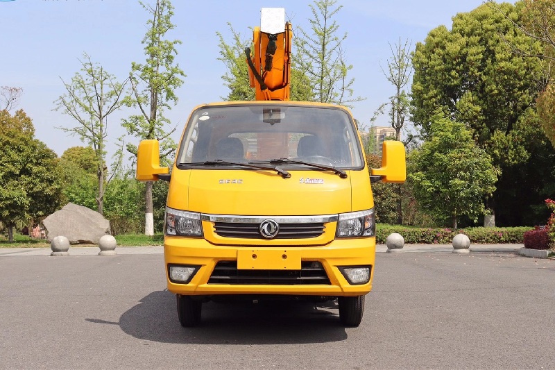 國(guó)六東風(fēng)途逸16米高空作業(yè)車（藍(lán)牌，伸縮臂）{i}