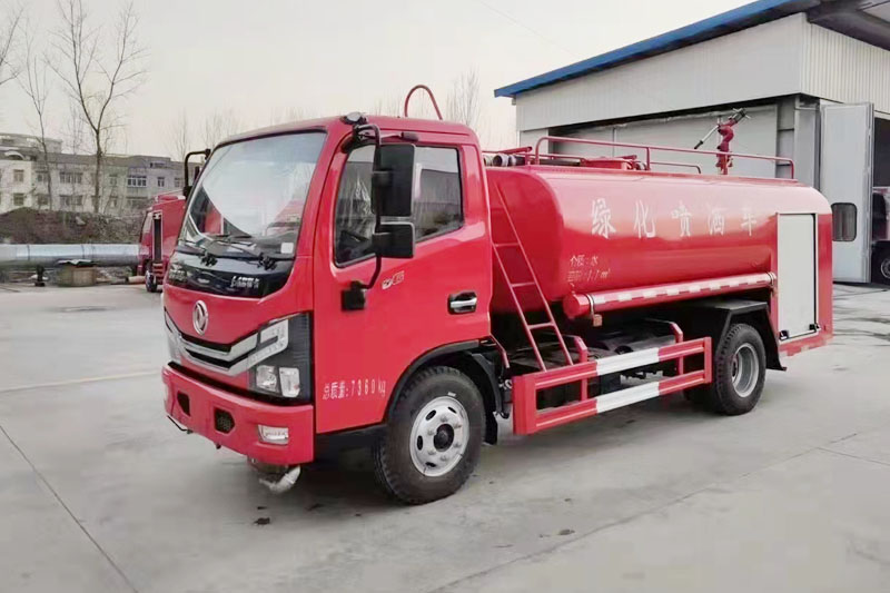 國六5立方森林消防灑水車{i}