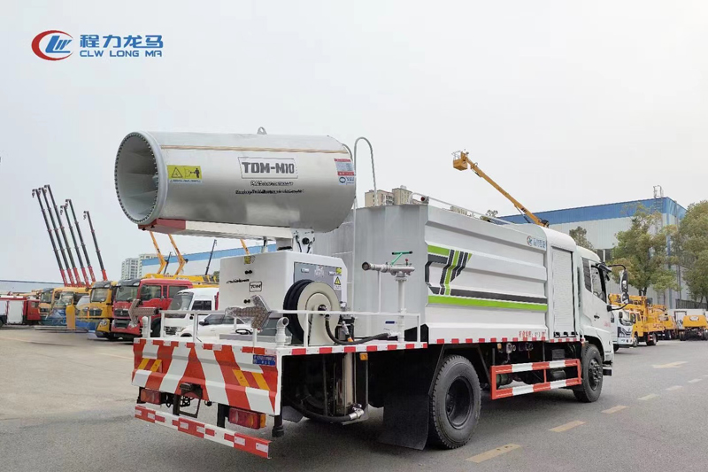 東風天錦多功能抑塵車{i}