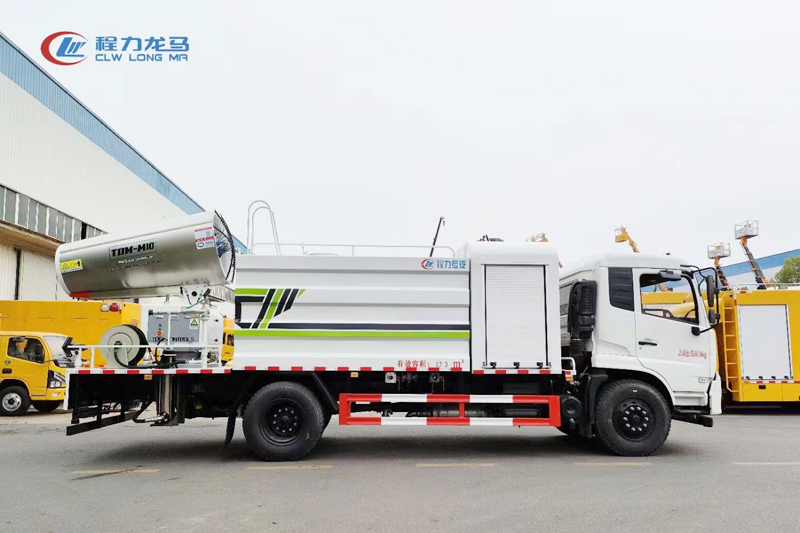 東風天錦多功能抑塵車{i}